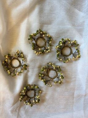 Green and Cream Mini Berry Wreath Napkin Rings Set of 5